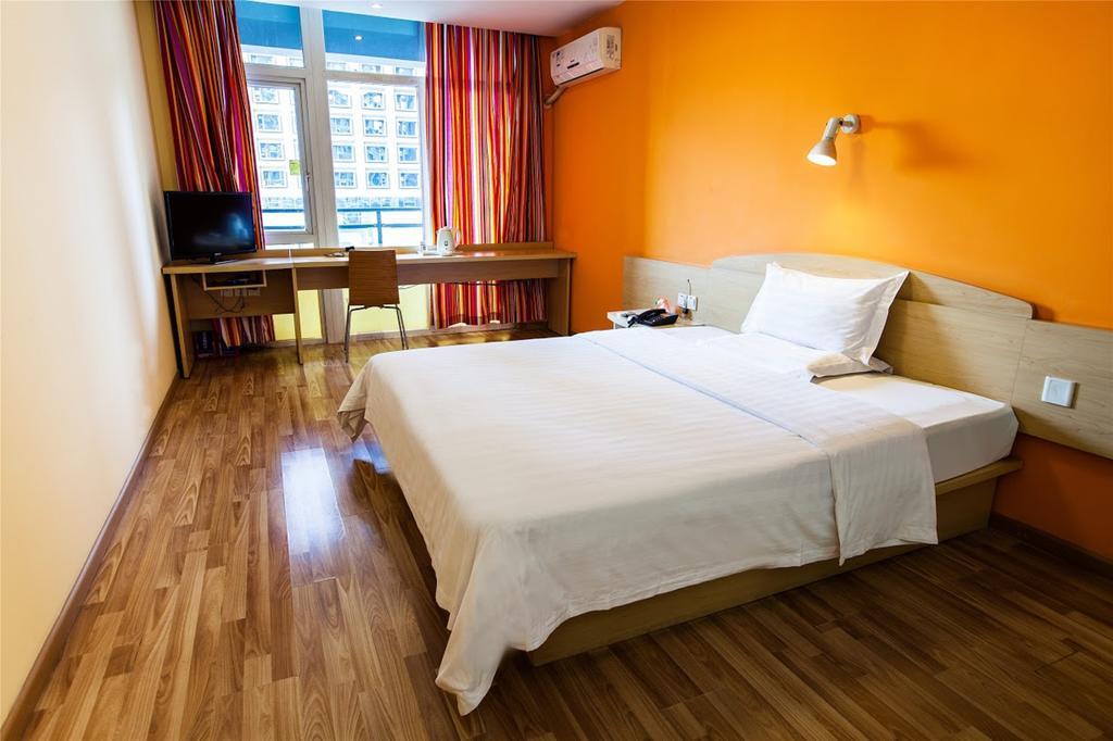 7Days Inn Foshan Nanhai Huangqi Jiazhou Plaza Exterior foto